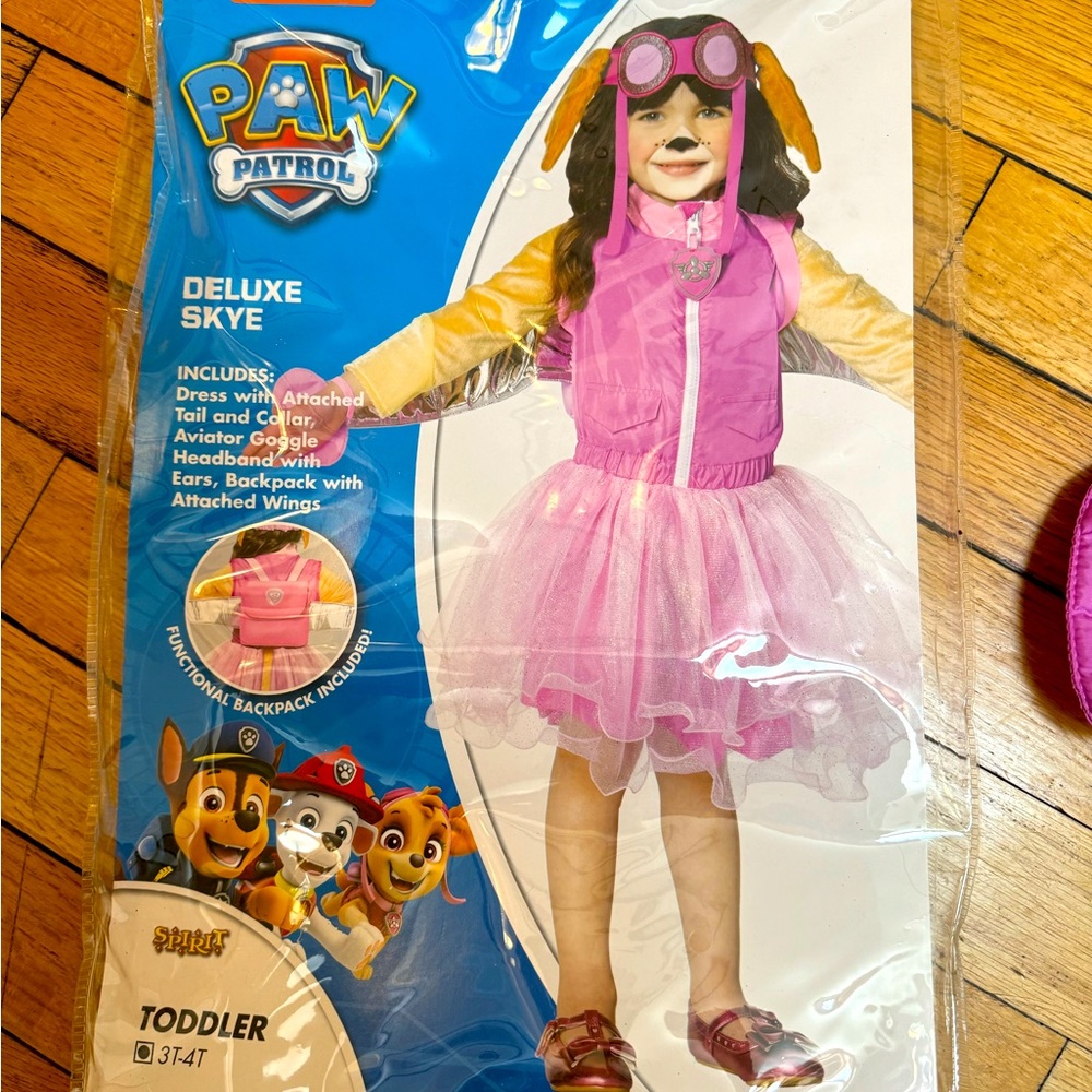 Paw patrol deluxe Skye costume
